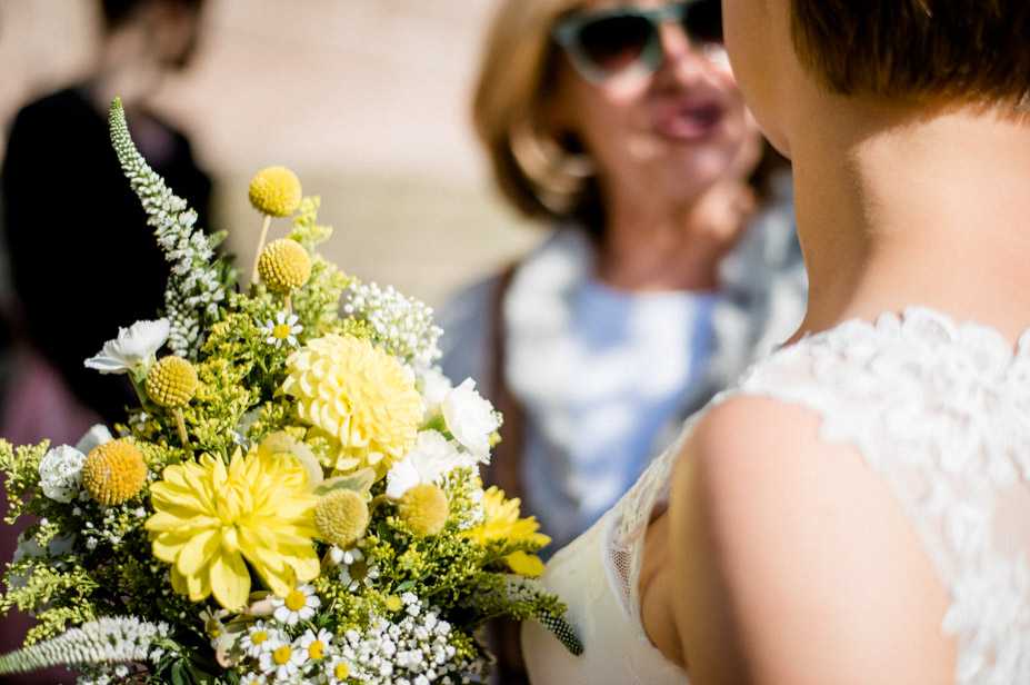 Gold Gelbe Herbsthochzeit Yellow Theme Wedding Barnwedding 29