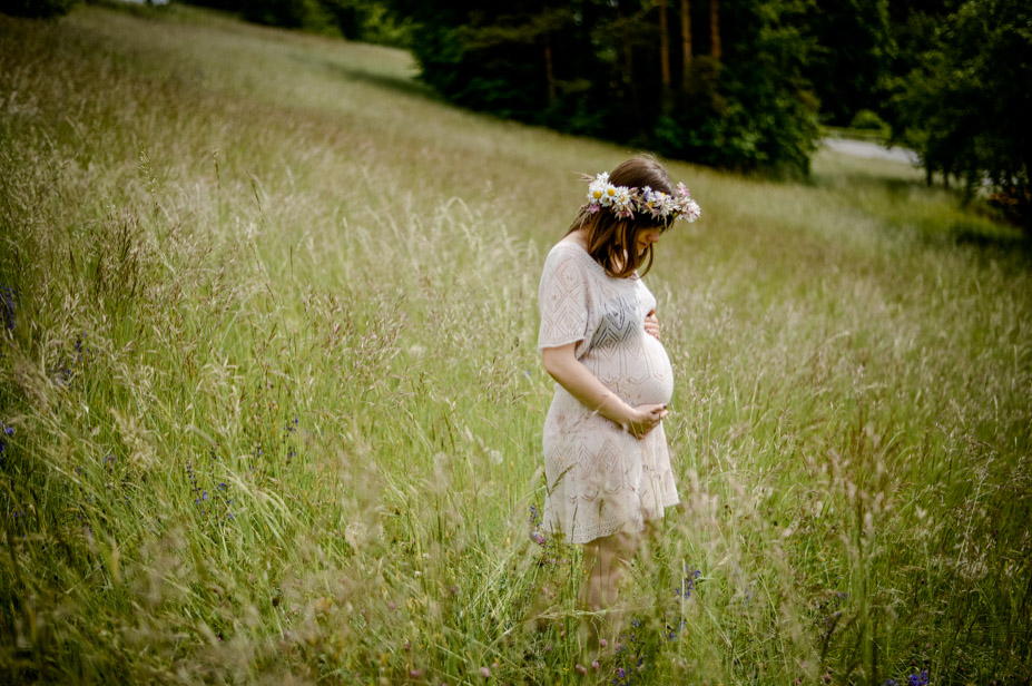Maternityshoot Hippie Boho Schwangerschaftsshooting Aspiegelhof Fotografie Portraitfotos Ansbach 01