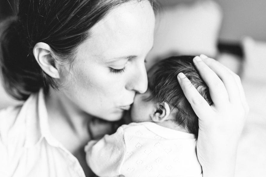 Homestory Newborn Familienfotos Babyfotos Lebensreportage 17