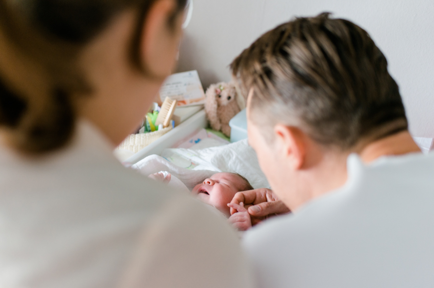 Homestory Newborn Familienfotos Babyfotos Lebensreportage 32