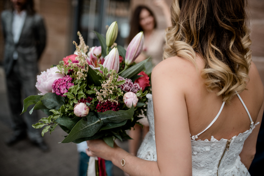 Urban Wedding Civil Wedding Nuernberg Standesamt Stadthochzeit Spiegelhof Fotografie 14