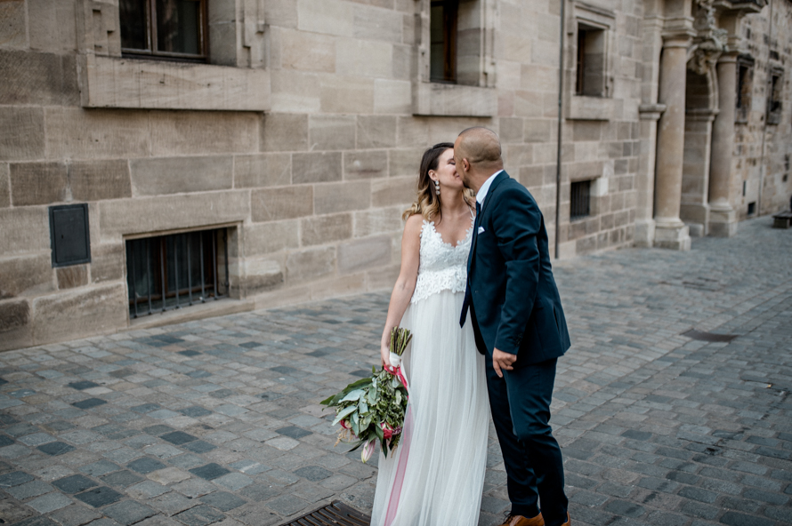 Urban Wedding Civil Wedding Nuernberg Standesamt Stadthochzeit Spiegelhof Fotografie 40