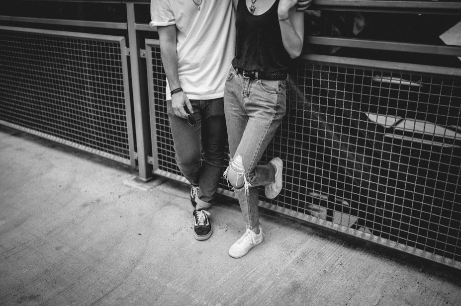 Urban Couple Shot Streetstyle Nuernberg Engagementshot Paerchenshot Grossstadtliebe 41