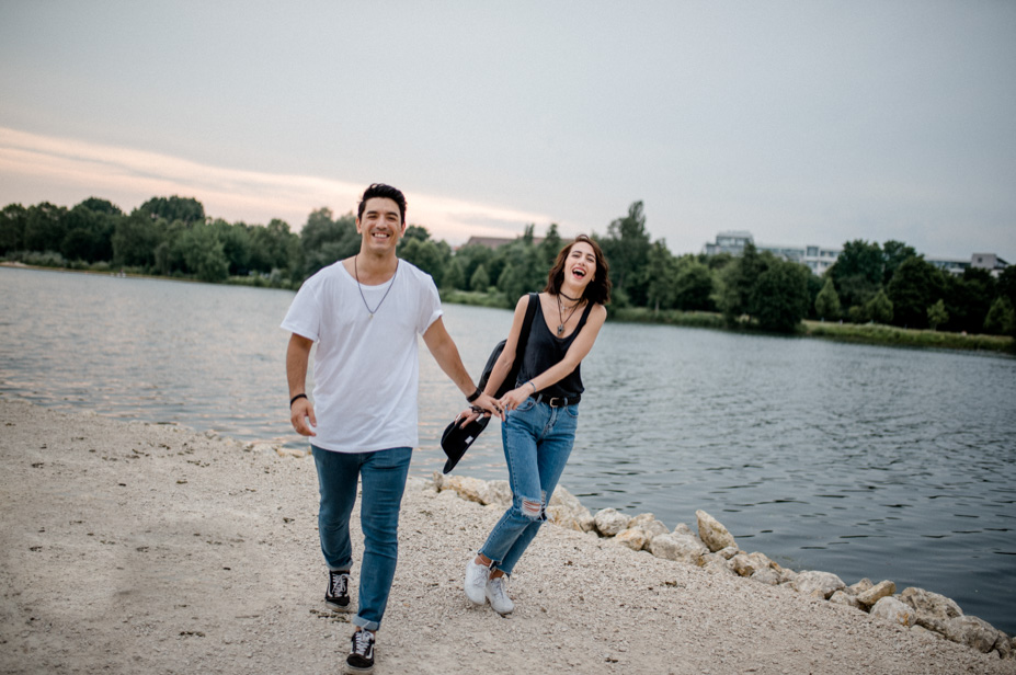 Urban Couple Shot Streetstyle Nuernberg Engagementshot Paerchenshot Grossstadtliebe 44