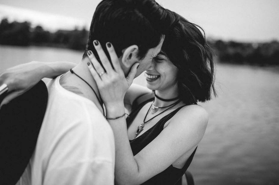 Urban Couple Shot Streetstyle Nuernberg Engagementshot Paerchenshot Grossstadtliebe 48