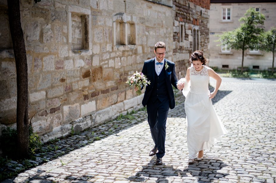 Sommerhochzeit Wuerzburg Schweinfurth Scheunenhochzeit Ginbar Hochzeitsfotograf Ansbach 16