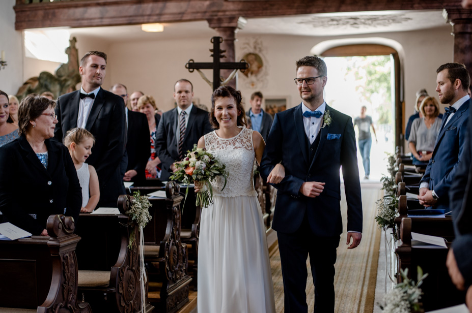 Sommerhochzeit Wuerzburg Schweinfurth Scheunenhochzeit Ginbar Hochzeitsfotograf Ansbach 30