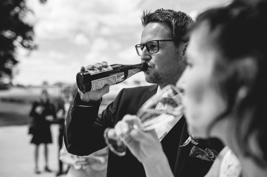 Sommerhochzeit Wuerzburg Schweinfurth Scheunenhochzeit Ginbar Hochzeitsfotograf Ansbach 44