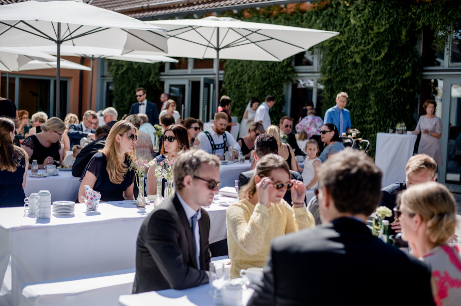 Sommerhochzeit Wuerzburg Schweinfurth Scheunenhochzeit Ginbar Hochzeitsfotograf Ansbach 58