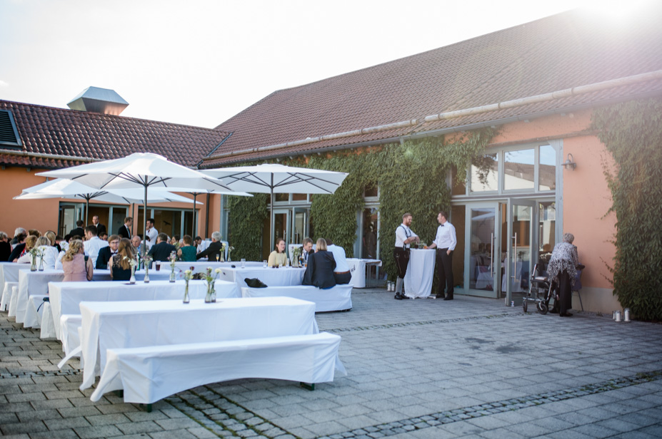 Sommerhochzeit Wuerzburg Schweinfurth Scheunenhochzeit Ginbar Hochzeitsfotograf Ansbach 77