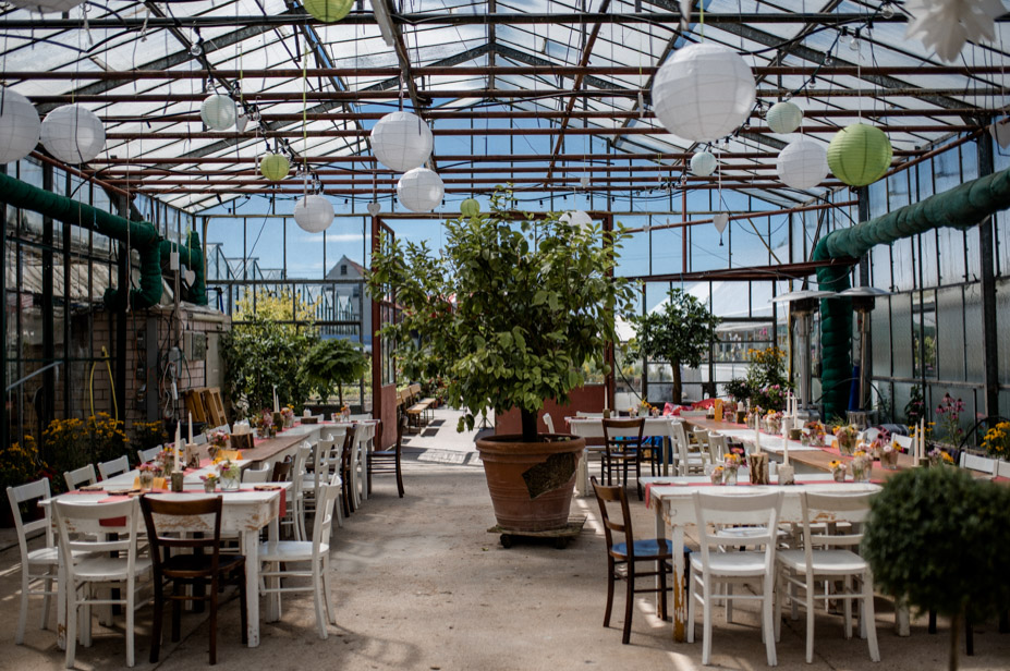 Gewaechshaus Hochzeit Boho Bohostyle Wedding Barnwedding Nuernberg Spiegelhof Fotografie Hochzeitsfotos Ansbach 039