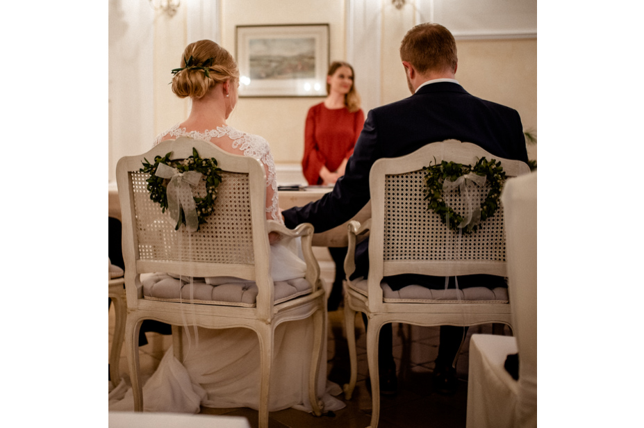 Hochzeitsfotos Gut Ludwigsruhe Jagstmuehle Vintagewedding Barnwedding Winterhochzeit Freie Trauung Bonheger Hochzeitsfotos Spiegelhof Fotografie 01 2