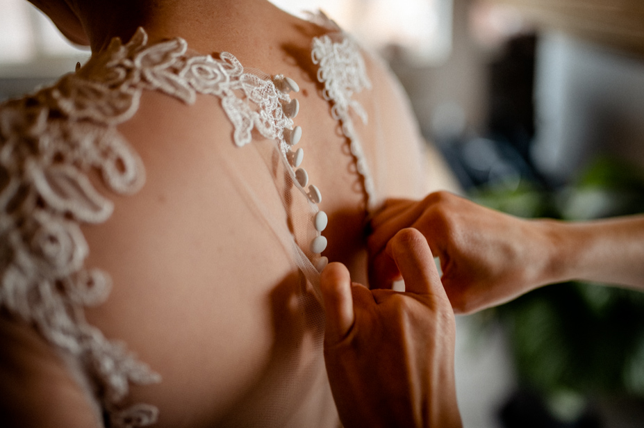Hochzeitsfotos Gut Ludwigsruhe Jagstmuehle Vintagewedding Barnwedding Winterhochzeit Freie Trauung Bonheger Hochzeitsfotos Spiegelhof Fotografie 06