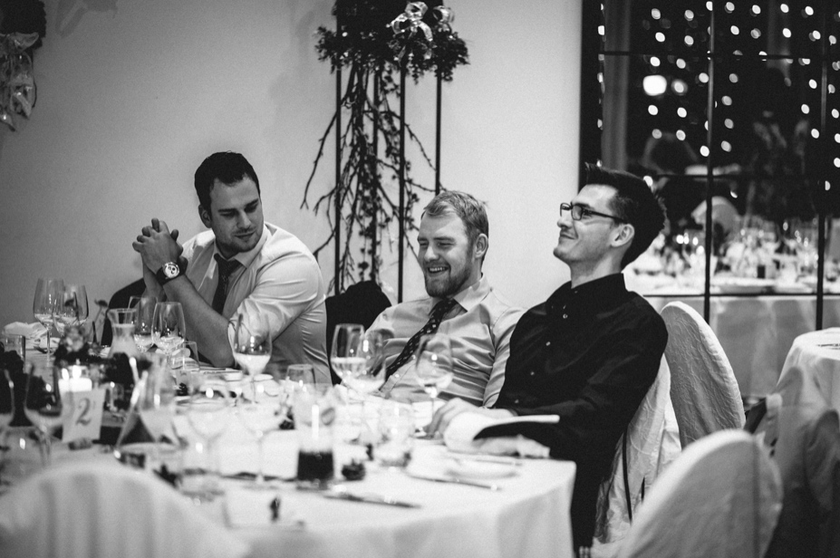 Hochzeitsfotos Gut Ludwigsruhe Jagstmuehle Vintagewedding Barnwedding Winterhochzeit Freie Trauung Bonheger Hochzeitsfotos Spiegelhof Fotografie 50