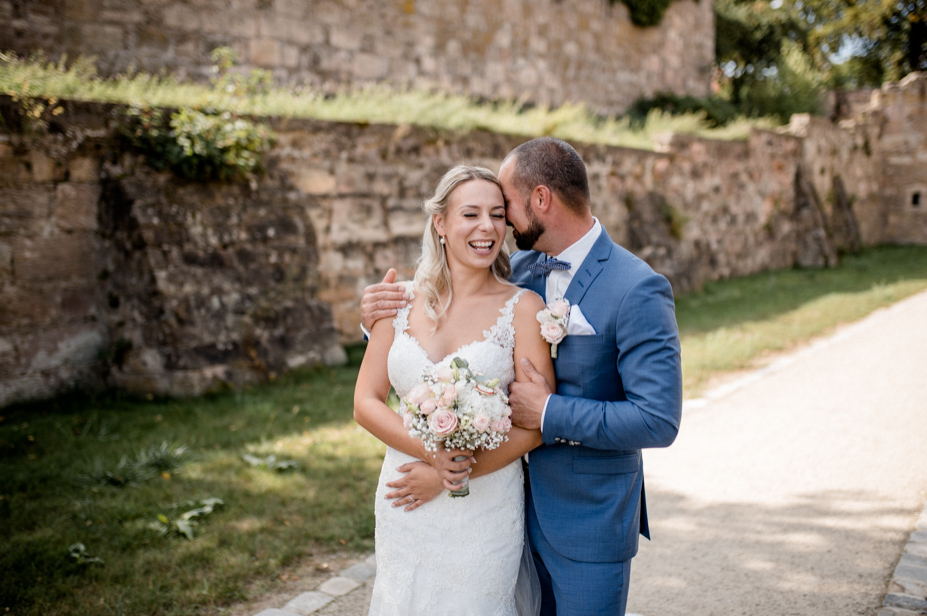 Spaetsommer Hochzeitsfotos Pflugsmuehle Heammerleinsmuehle Vintagewedding Ansbach Hochzeitsfotos Scheunenhochzeit Spiegelhof Fotografie 12