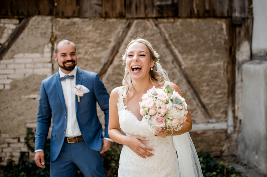 Spaetsommer Hochzeitsfotos Pflugsmuehle Heammerleinsmuehle Vintagewedding Ansbach Hochzeitsfotos Scheunenhochzeit Spiegelhof Fotografie 18