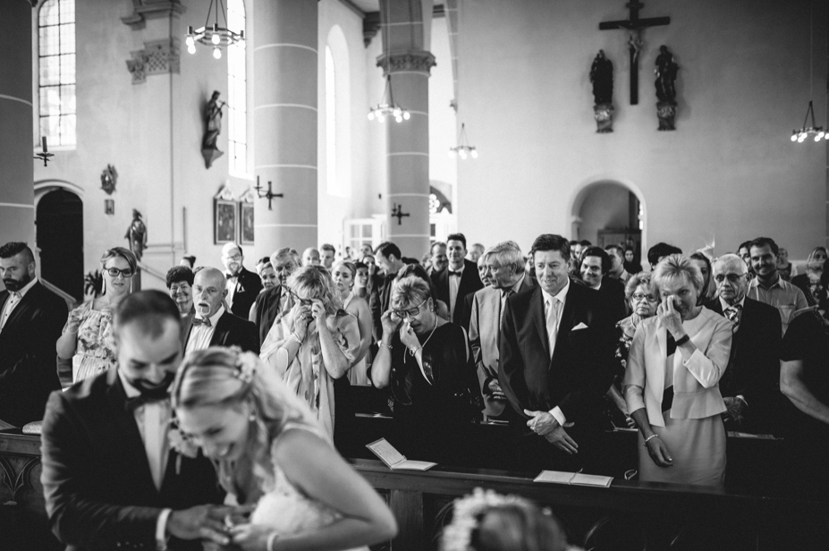 Spaetsommer Hochzeitsfotos Pflugsmuehle Heammerleinsmuehle Vintagewedding Ansbach Hochzeitsfotos Scheunenhochzeit Spiegelhof Fotografie 26