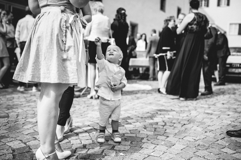 Spaetsommer Hochzeitsfotos Pflugsmuehle Heammerleinsmuehle Vintagewedding Ansbach Hochzeitsfotos Scheunenhochzeit Spiegelhof Fotografie 37