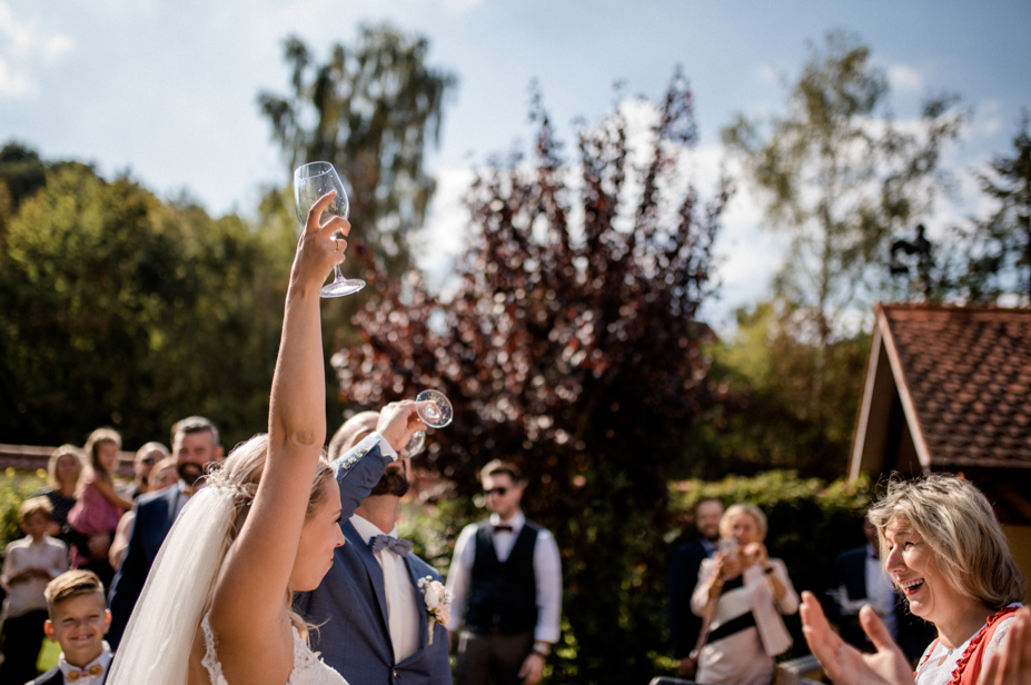 Spaetsommer Hochzeitsfotos Pflugsmuehle Heammerleinsmuehle Vintagewedding Ansbach Hochzeitsfotos Scheunenhochzeit Spiegelhof Fotografie 43