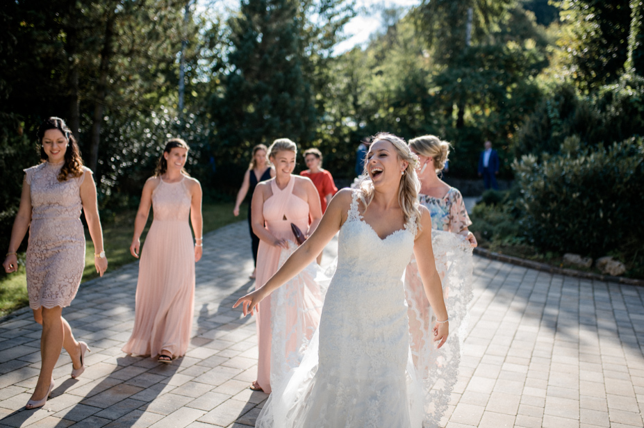 Spaetsommer Hochzeitsfotos Pflugsmuehle Heammerleinsmuehle Vintagewedding Ansbach Hochzeitsfotos Scheunenhochzeit Spiegelhof Fotografie 46