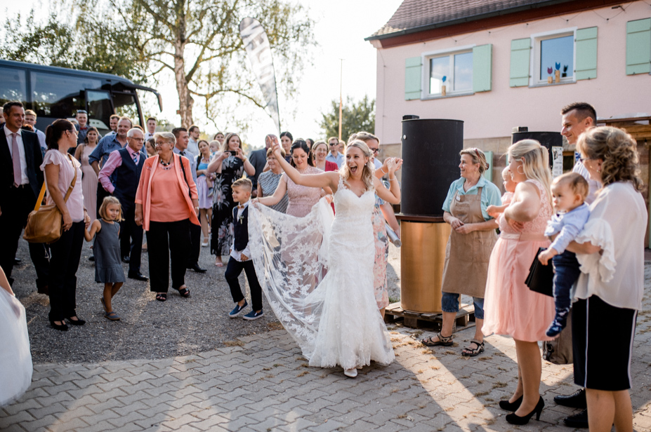Spaetsommer Hochzeitsfotos Pflugsmuehle Heammerleinsmuehle Vintagewedding Ansbach Hochzeitsfotos Scheunenhochzeit Spiegelhof Fotografie 51