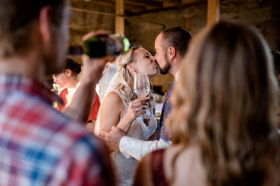 Spaetsommer Hochzeitsfotos Pflugsmuehle Heammerleinsmuehle Vintagewedding Ansbach Hochzeitsfotos Scheunenhochzeit Spiegelhof Fotografie 62