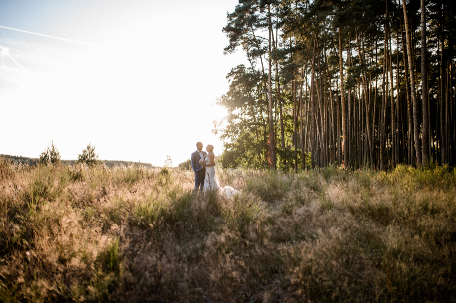 Spaetsommer Hochzeitsfotos Pflugsmuehle Heammerleinsmuehle Vintagewedding Ansbach Hochzeitsfotos Scheunenhochzeit Spiegelhof Fotografie 74