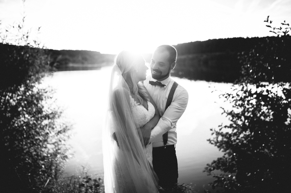 Spaetsommer Hochzeitsfotos Pflugsmuehle Heammerleinsmuehle Vintagewedding Ansbach Hochzeitsfotos Scheunenhochzeit Spiegelhof Fotografie 82