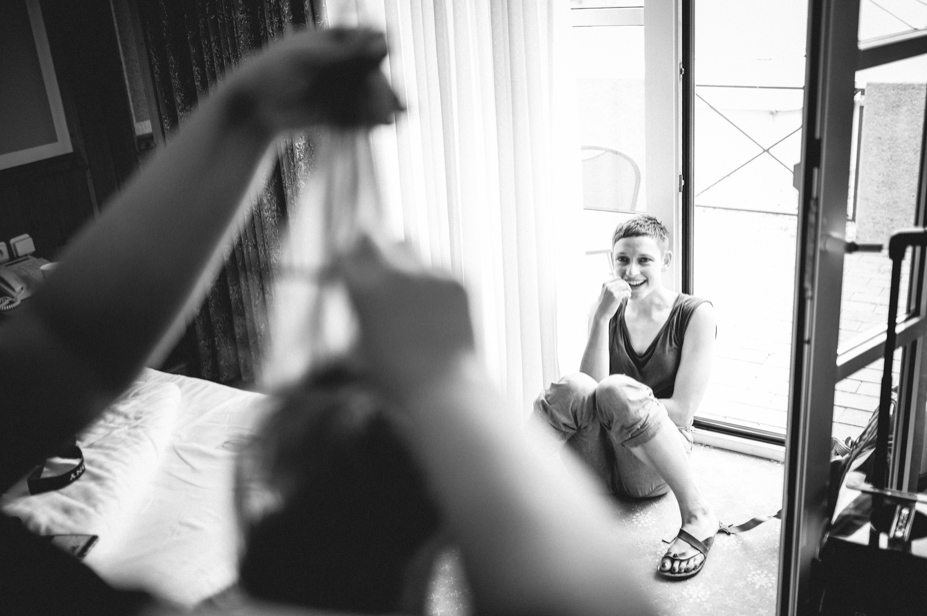 Hochzeitsfotograf Gunzenhausen Freie Trauung Am See Brombachsee Hochzeitsfotograf Vintagewedding Destination Wedding Sommerhochzeit Hochzeitsfotos Im Regen Spiegelhof Fotografie 03