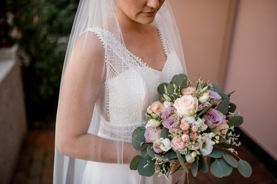 Freie Trauung Am See Brombachsee Hochzeitsfotograf Vintagewedding Destination Wedding Sommerhochzeit Hochzeitsfotos Im Regen Spiegelhof Fotografie 09