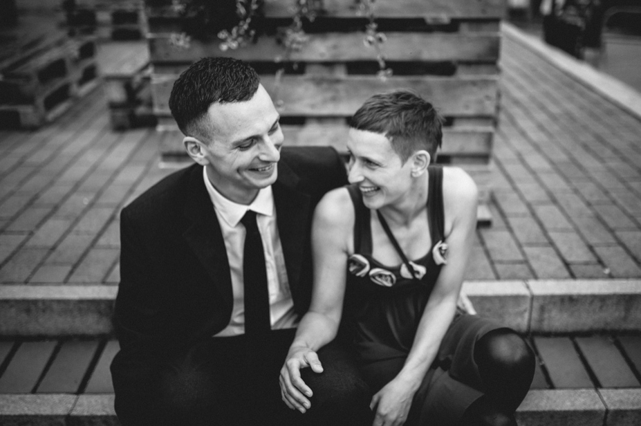 Freie Trauung Am See Brombachsee Hochzeitsfotograf Vintagewedding Destination Wedding Sommerhochzeit Hochzeitsfotos Im Regen Spiegelhof Fotografie 59
