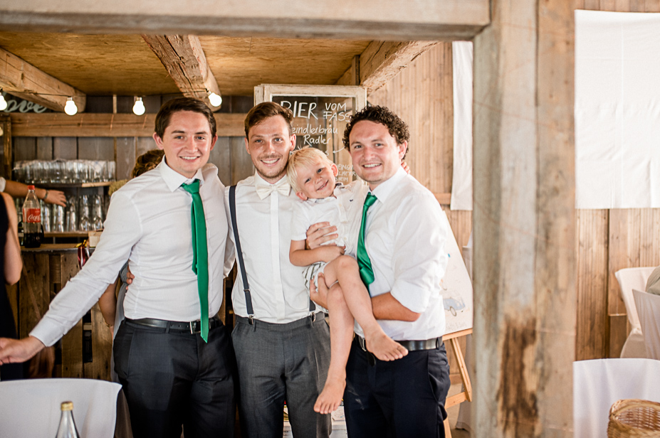 Hochzeitsfotos Ansbach Colmberg Vintagewedding Barnwedding Scheunenhochzeit Diy Hochzeitsfotos Spiegelhof Fotografie 64