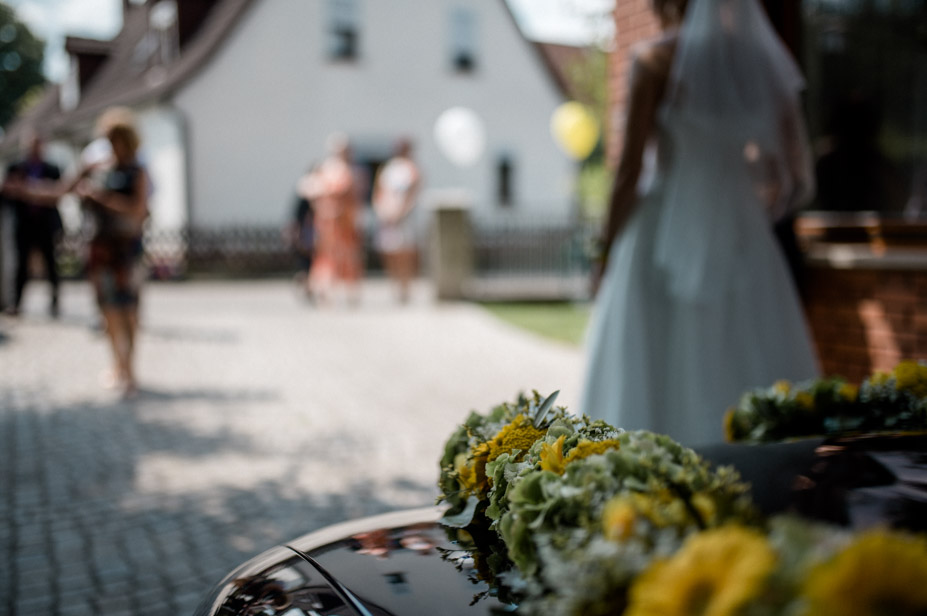 Hochzeitsreportage Nuernberg Gwaechshaus Hochzeitsfotos Zitronendeko Sommerhochzeit 22
