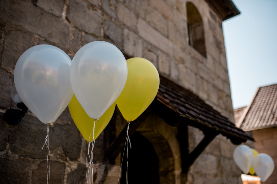 Hochzeitsreportage Nuernberg Gwaechshaus Hochzeitsfotos Zitronendeko Sommerhochzeit 25