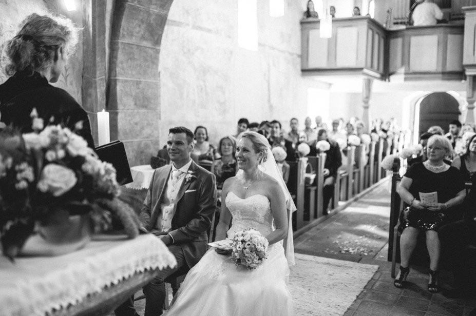 Hochzeitsreportage Nuernberg Gwaechshaus Hochzeitsfotos Zitronendeko Sommerhochzeit 33