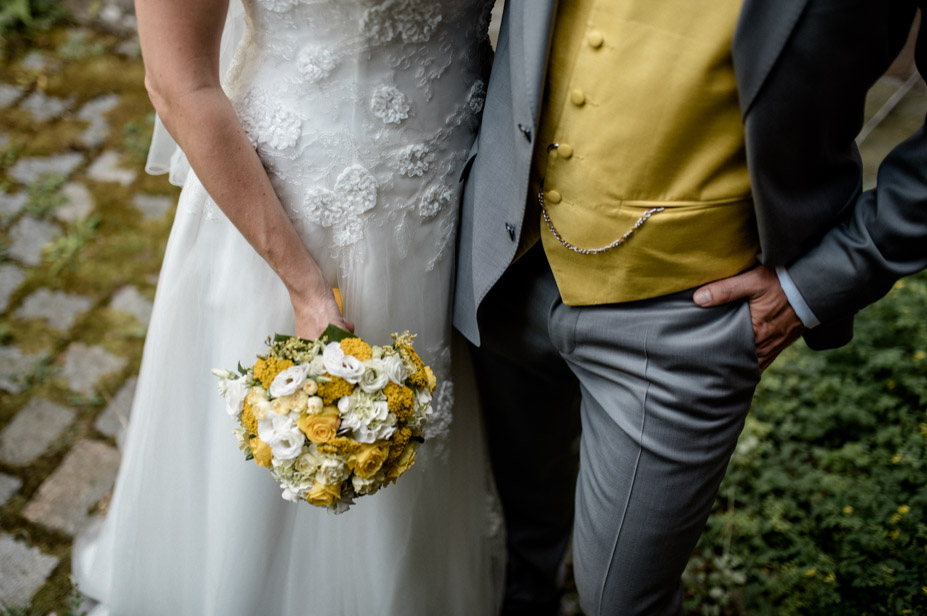 Hochzeitsreportage Nuernberg Gwaechshaus Hochzeitsfotos Zitronendeko Sommerhochzeit 55