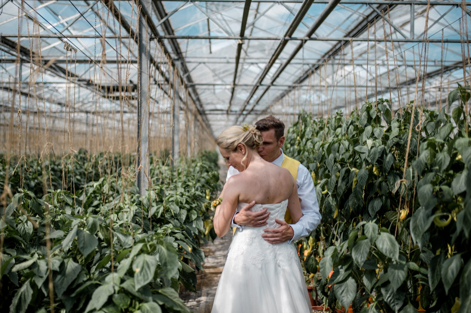 Hochzeitsreportage Nuernberg Gwaechshaus Hochzeitsfotos Zitronendeko Sommerhochzeit 79