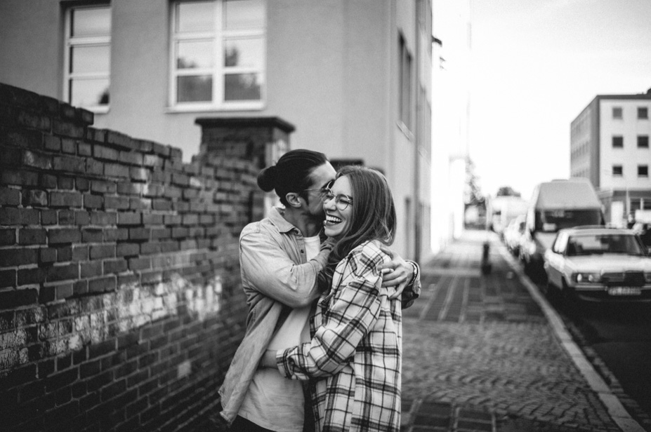 Urban Paarportraits Coupleshoot Nuernberg Engagementphotos Spiegelhof Fotografie Ansbach Hochzeitsfotograf 04