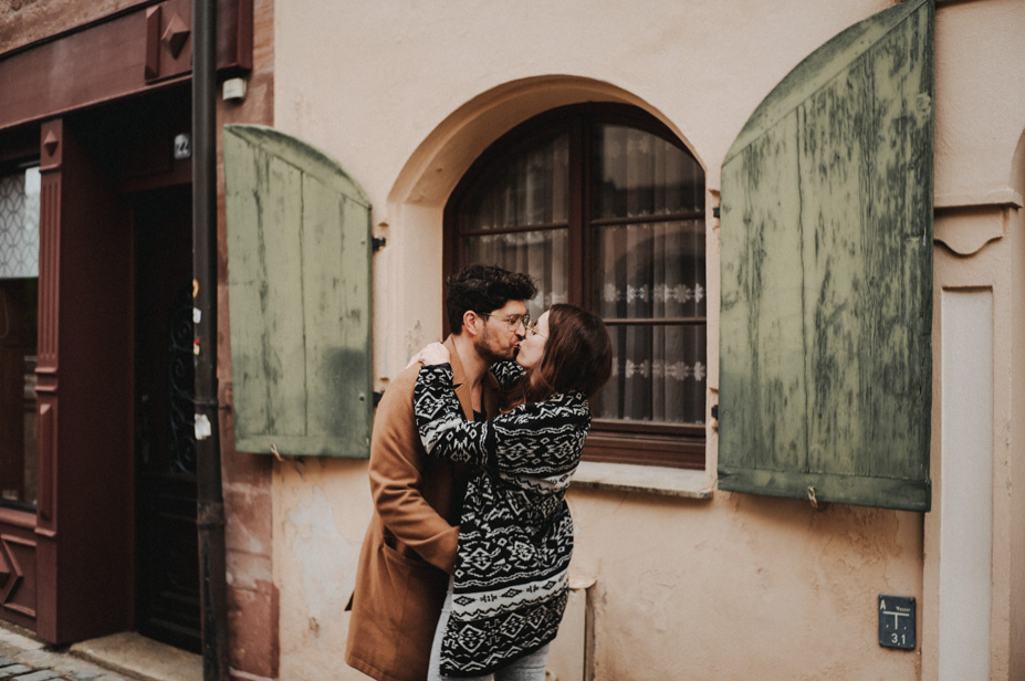 Verlobungsshooting Engagement Shoot Hochzeitsbilder Nuernberg Ansbach Hochzeitsfotograf Spiegelhof Fotografie 04