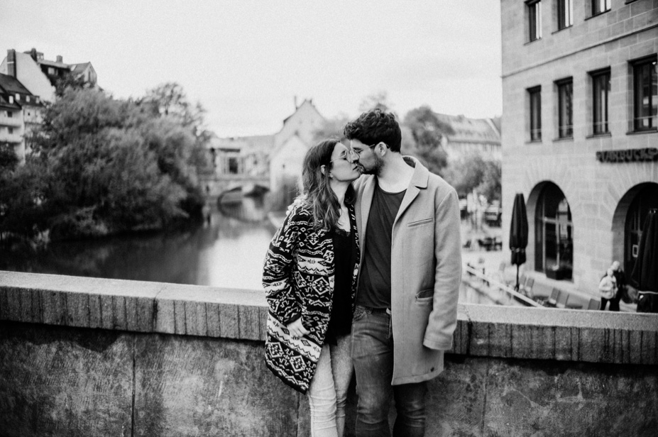 Verlobungsshooting Engagement Shoot Hochzeitsbilder Nuernberg Ansbach Hochzeitsfotograf Spiegelhof Fotografie 21