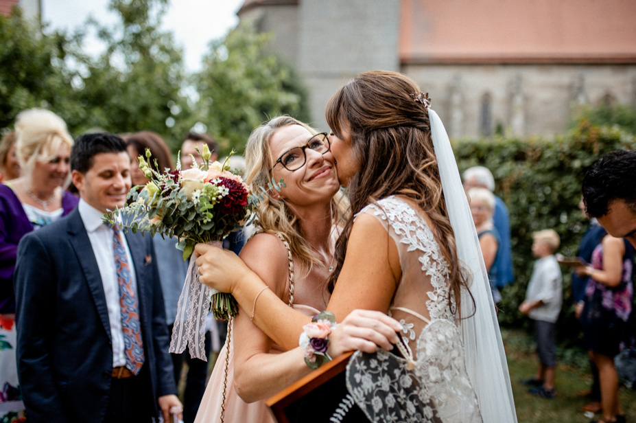 Sommerhochzeit Dorfmuehle Lehrberg Hochzeitsfotos Ansbach Toskanahochzeit Hochzeitsfotograf Hochzeitsreportage 033