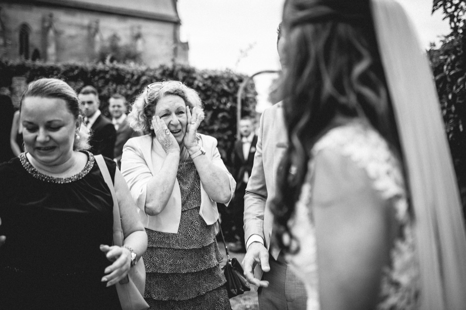 Sommerhochzeit Dorfmuehle Lehrberg Hochzeitsfotos Ansbach Toskanahochzeit Hochzeitsfotograf Hochzeitsreportage 035