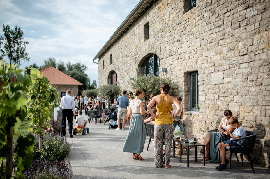 Sommerhochzeit Dorfmuehle Lehrberg Hochzeitsfotos Ansbach Toskanahochzeit Hochzeitsfotograf Hochzeitsreportage 075