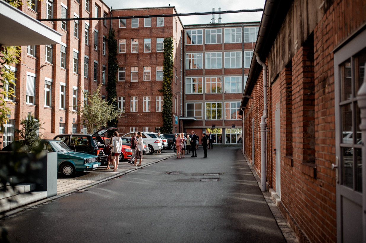 Hochzeitsreportage Aufgetischt Nuernberg Hochzeitsfotos Industrial Wedding Ansbach Spieglhof Fotografie 35