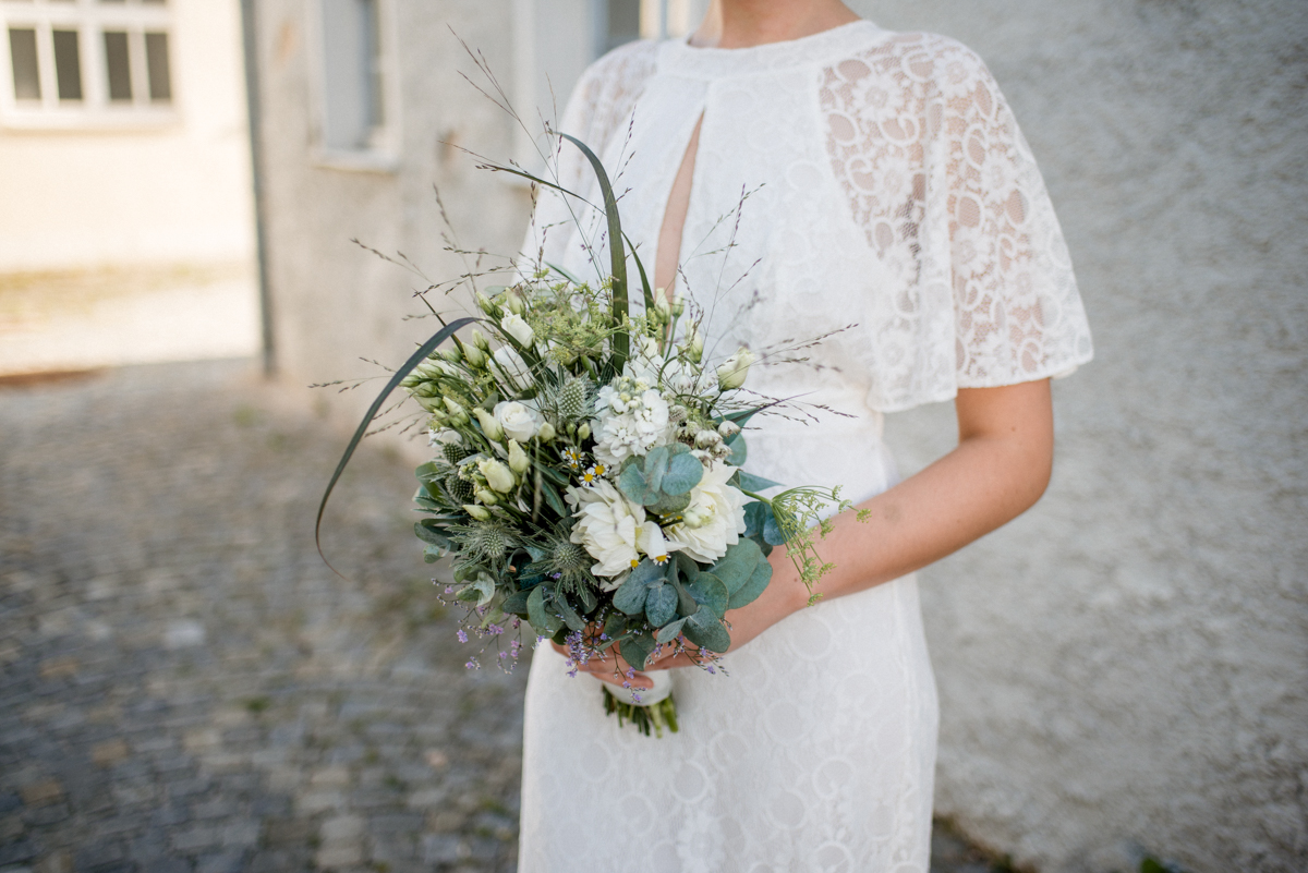 Dienstleister für Blumenschmuck, Trauredner - Hochzeitsfotograf Ansbach - schöne Hochzeitsfotos in Gunzenhausen - Spiegelhof Fotografie